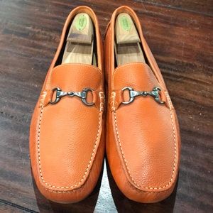 14th & Union orange men’s driving moccasins